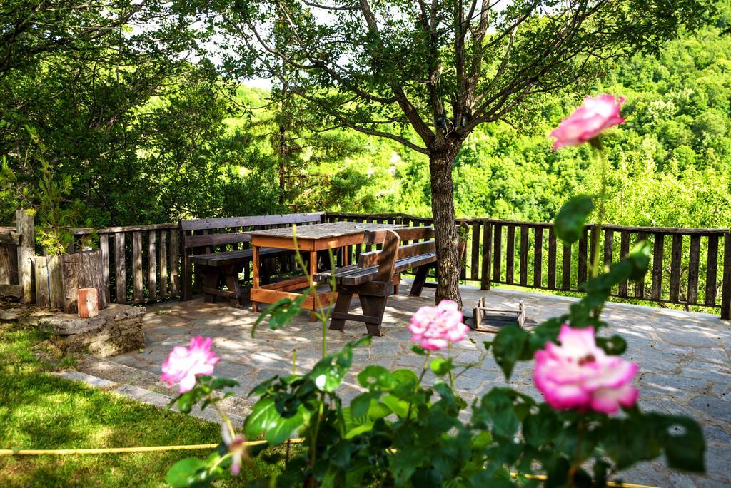 Guesthouse Alexandros Nestorion Екстер'єр фото
